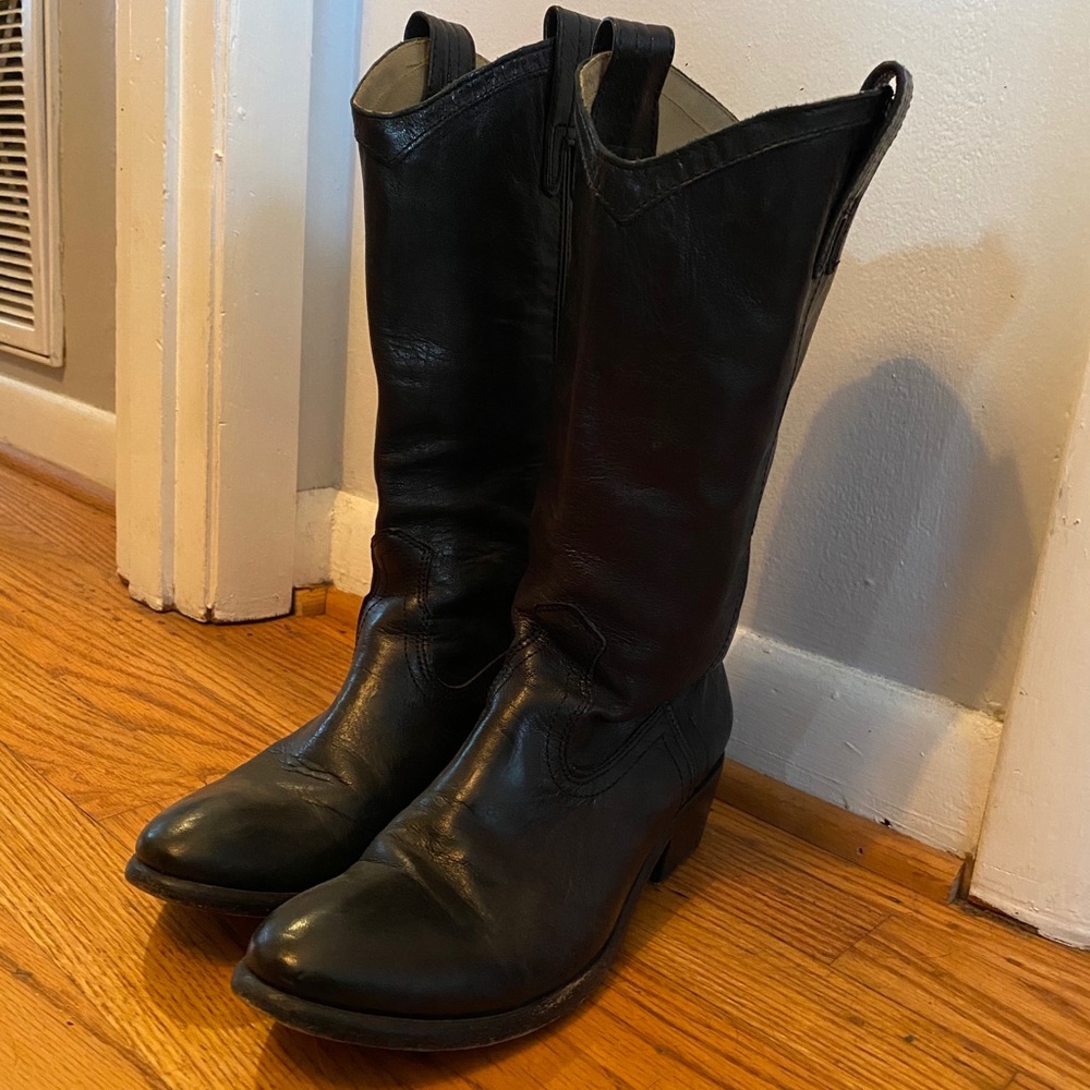 Frye Women’s Billy Pull-On Boots